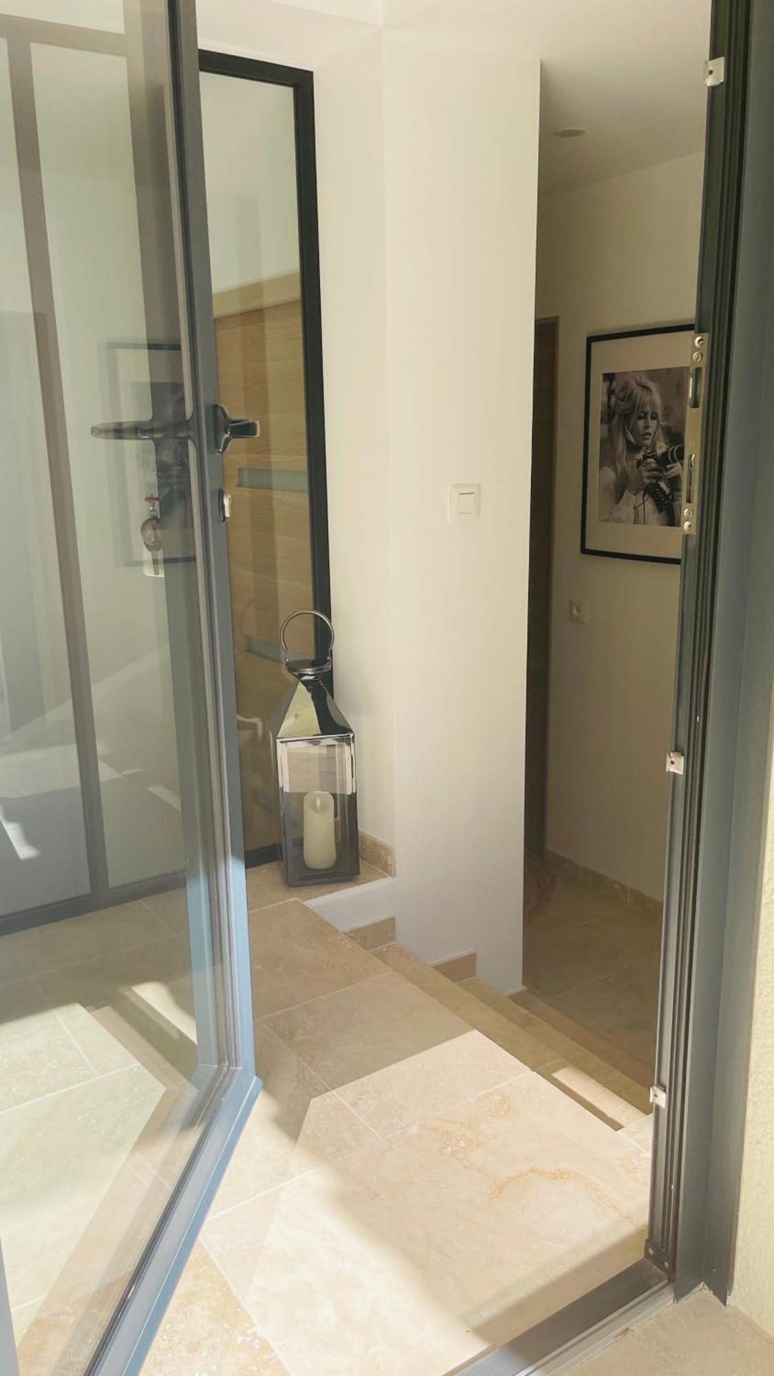 קבלייר-סור-מר Villa Cacharelle Vue Mer Piscine מראה חיצוני תמונה